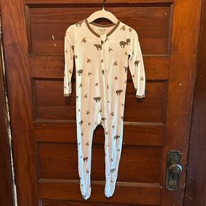 KyteBABY zippered footie in Honey Bear, 18-24 months